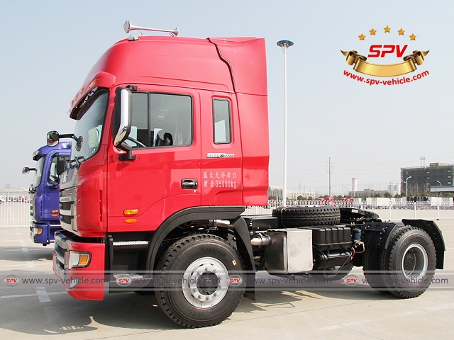 Front side view of JAC Towing Truc (300HP)